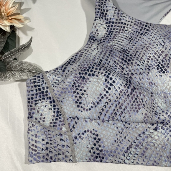 NWT Zella‎ [ XL ] Live In Racerback Bra in Blue Celestial Serpent Print - Picture 5 of 12